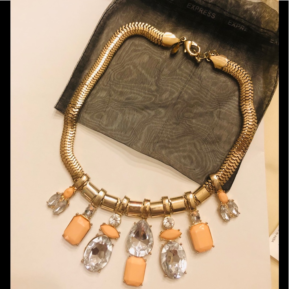 Express Necklace